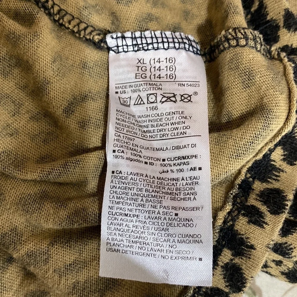 Old Navy Girl’s Leopard Print Stay Connected Long Sleeve Ter